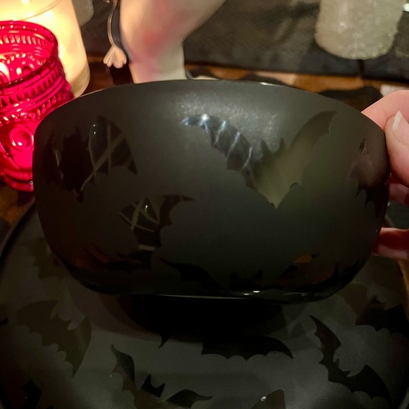 New Haunted Elegance Etched Black Bat Dinnerware 3-Piece Set - Picture 5 of 16
